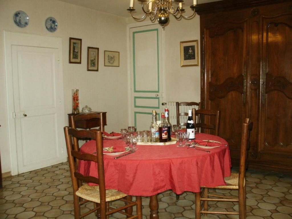 Chambres d'Hôtes - Domaine Des Perrières Crux-la-Ville Esterno foto