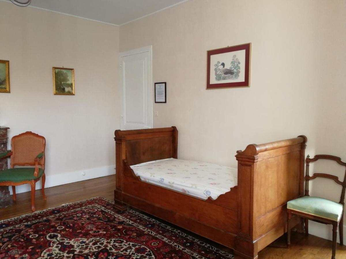 Chambres d'Hôtes - Domaine Des Perrières Crux-la-Ville Esterno foto